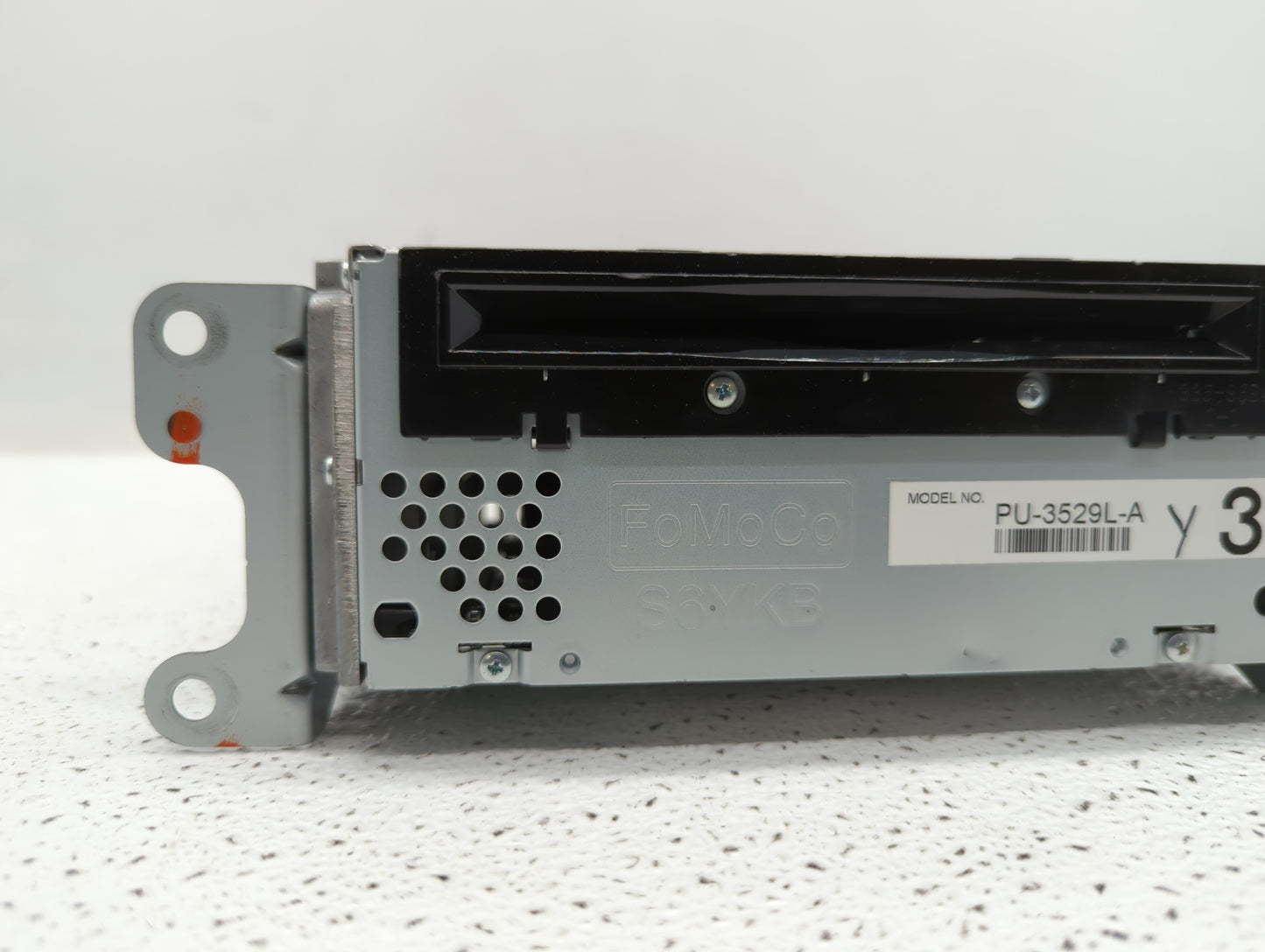 2013 Ford Edge Radio AM FM Cd Player Receiver Replacement P/N:DT4T-19C107-CA DT4T-19C107-CB Fits OEM Used Auto Parts - Oemus