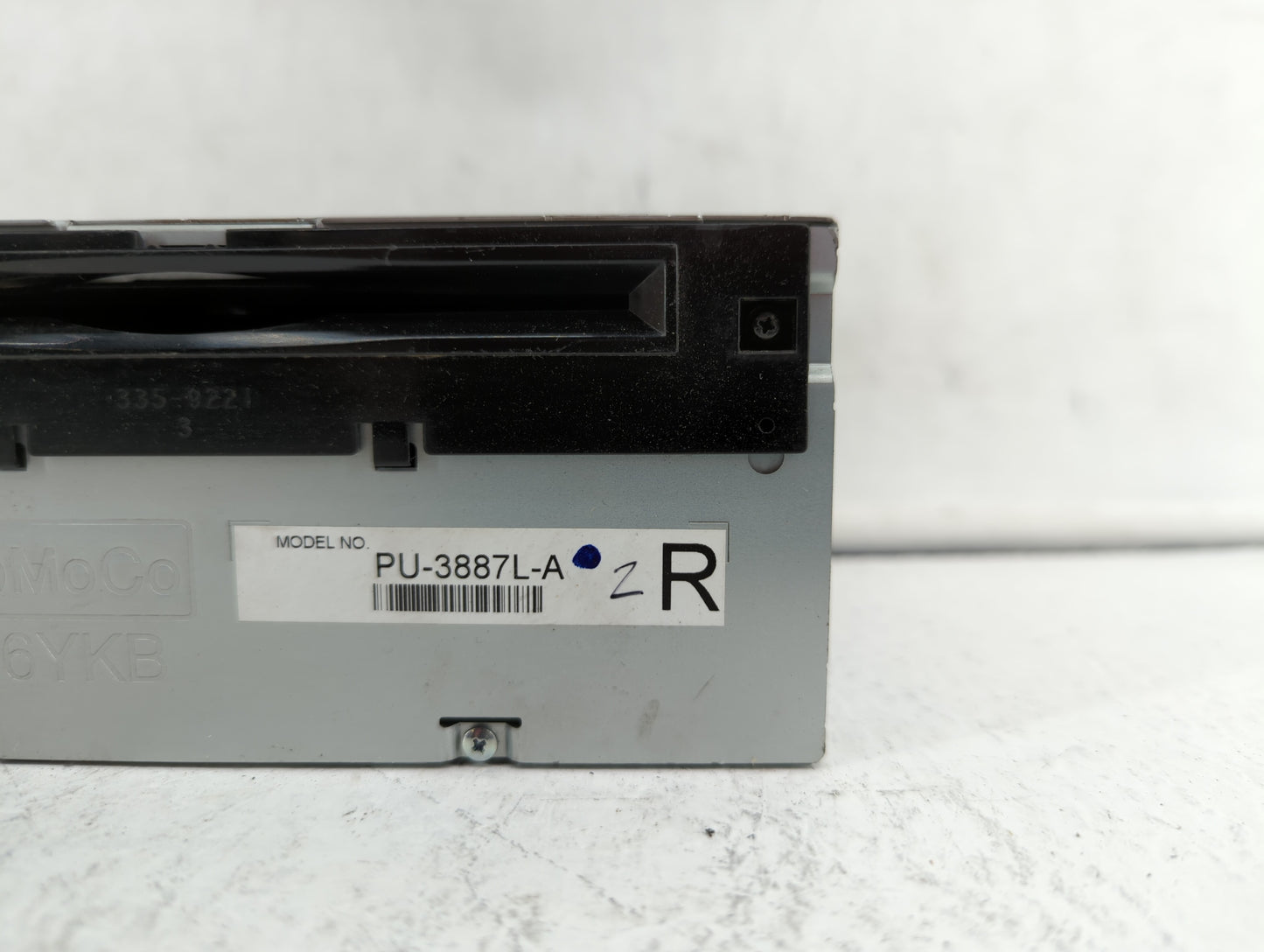 2013-2013 Ford Edge Am Fm Cd Player Radio Receiver - Oemusedautoparts1.com