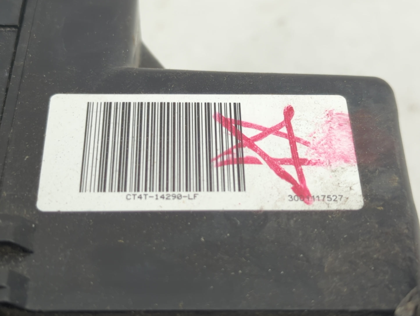 2012-2014 Ford Edge Fusebox Fuse Box Panel Relay Module P/N:CT4T-14290-LG CT4T-14290-HE, CT4T-14290-LF Fits Fits 2012 2013 2