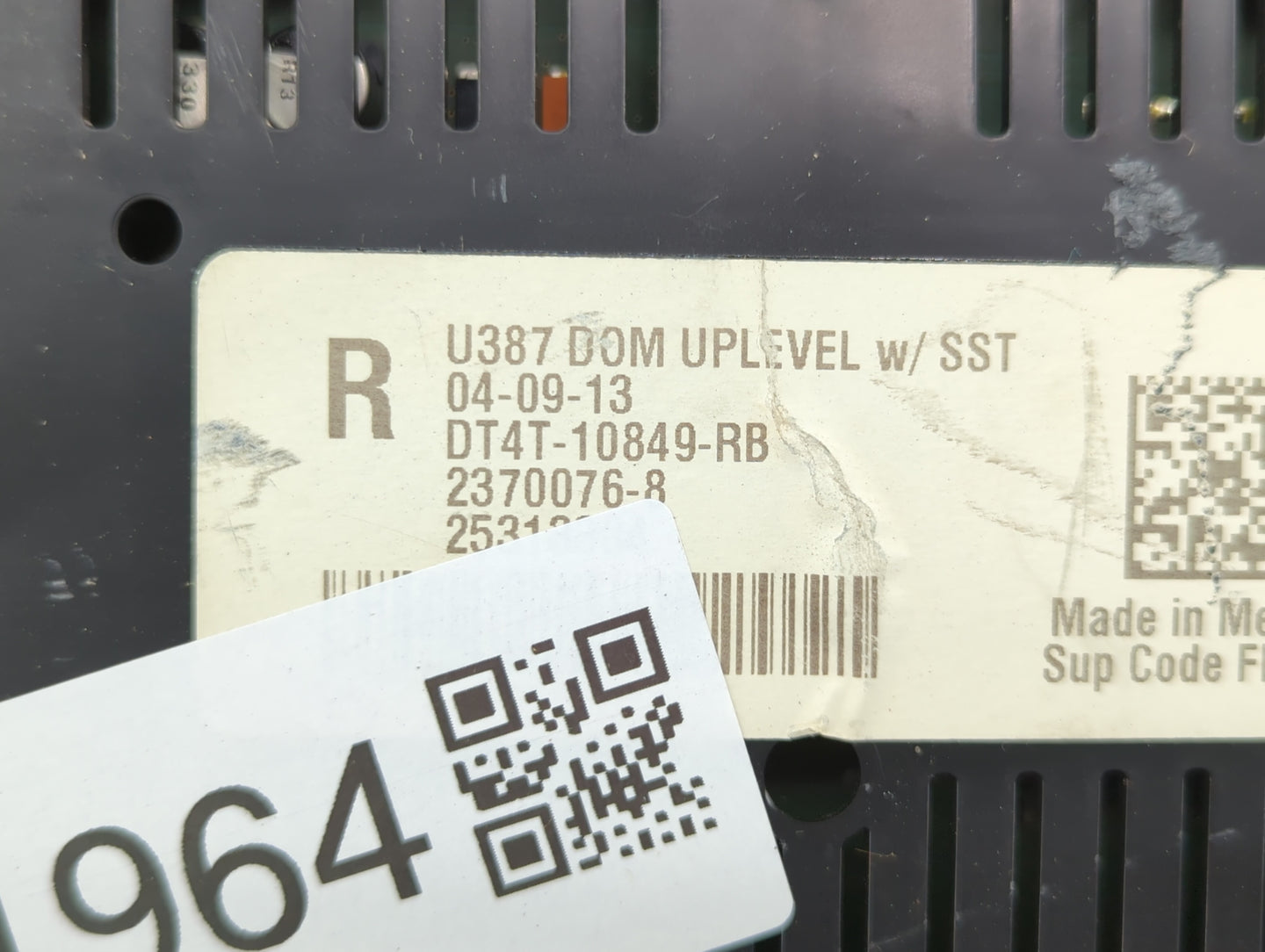 2013 Ford Edge Instrument Cluster Speedometer Gauges P/N:DT4T-10849-RG DT4T-10849-RE, DT4T-10849-RA, DT4T-10849-RB Fits OEM 