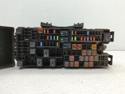 2012-2014 Ford Edge Fusebox Fuse Box Panel Relay Module P/N:CT4T-14290-LH BT4T-14290-DF, CT4T-14290-GH Fits Fits 2012 2013 2014 OEM Used Auto Parts