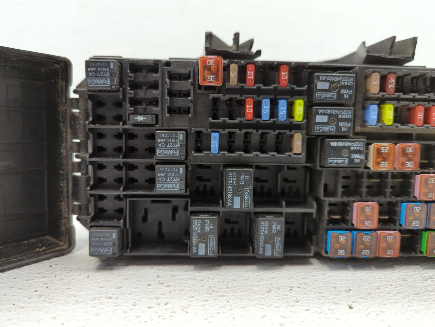 2012-2014 Ford Edge Fusebox Fuse Box Panel Relay Module P/N:CT4T-14290-LH BT4T-14290-DF, CT4T-14290-GH Fits Fits 2012 2013 2