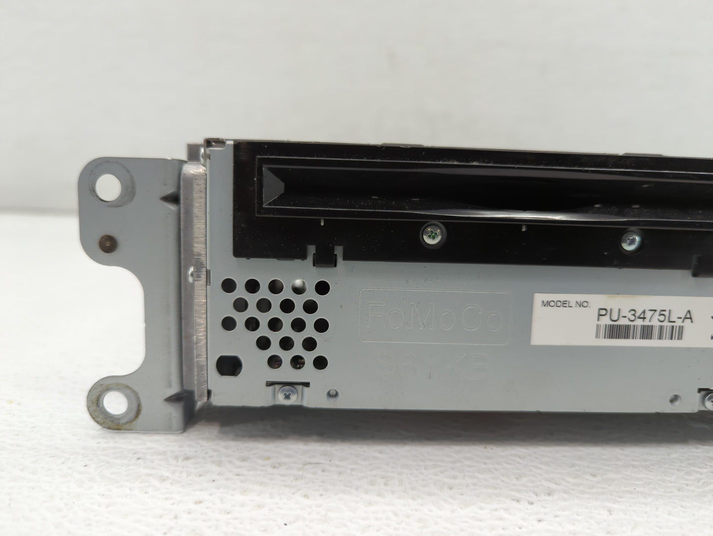 2013-2013 Ford Edge Am Fm Cd Player Radio Receiver - Oemusedautoparts1.com