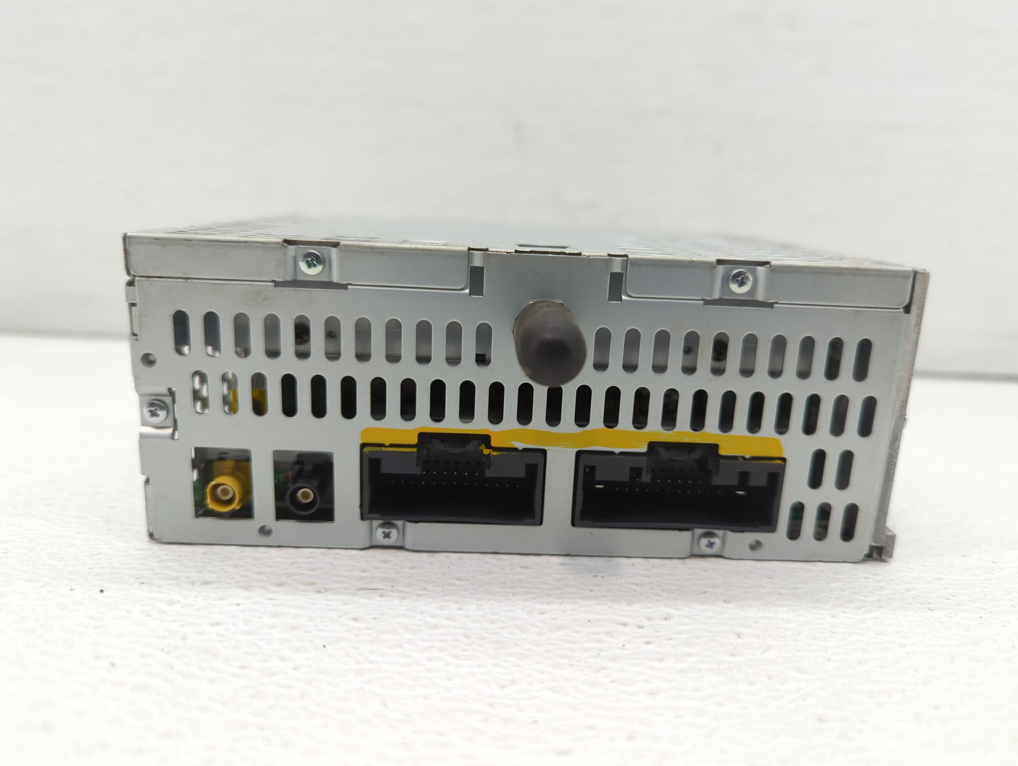 2013-2013 Ford Edge Am Fm Cd Player Radio Receiver - Oemusedautoparts1.com
