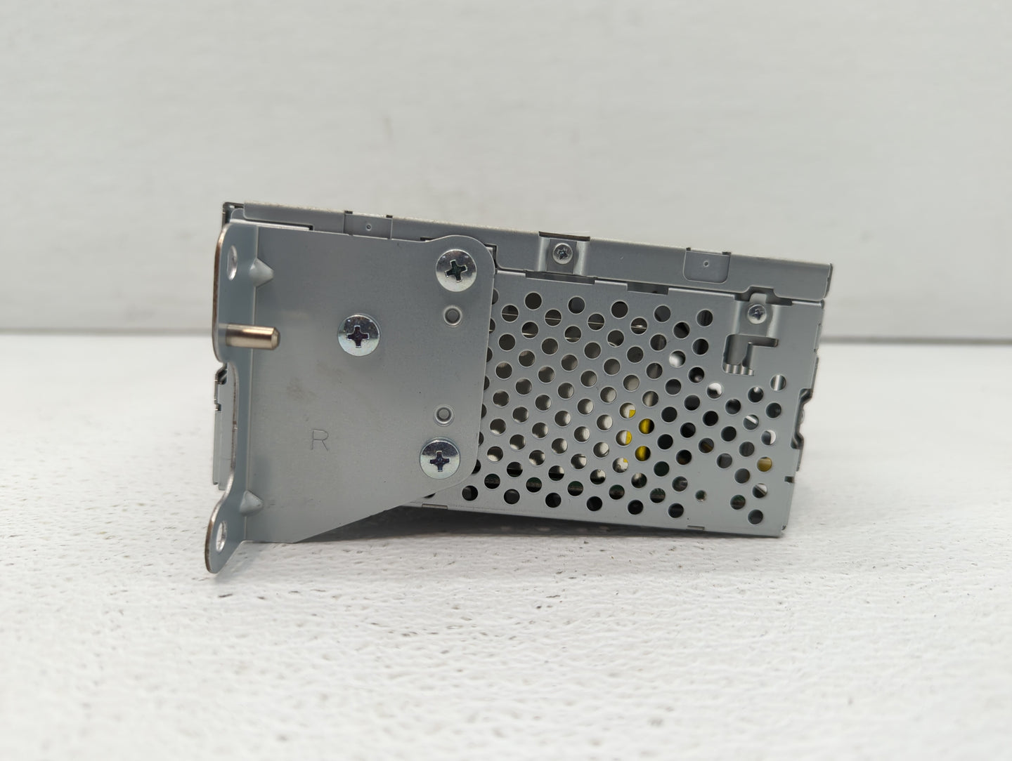 2013-2013 Ford Edge Am Fm Cd Player Radio Receiver - Oemusedautoparts1.com