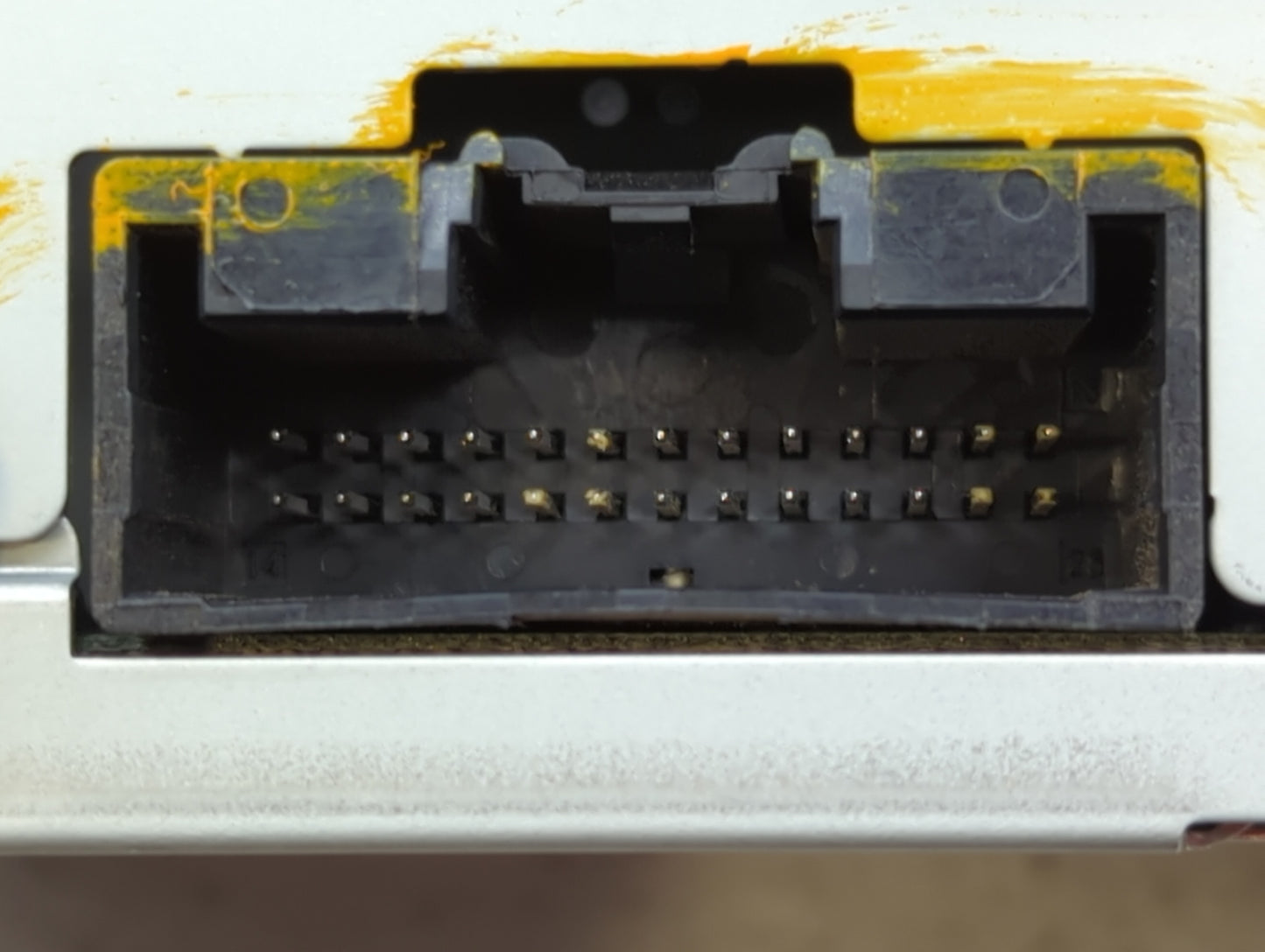2013-2013 Ford Edge Am Fm Cd Player Radio Receiver - Oemusedautoparts1.com