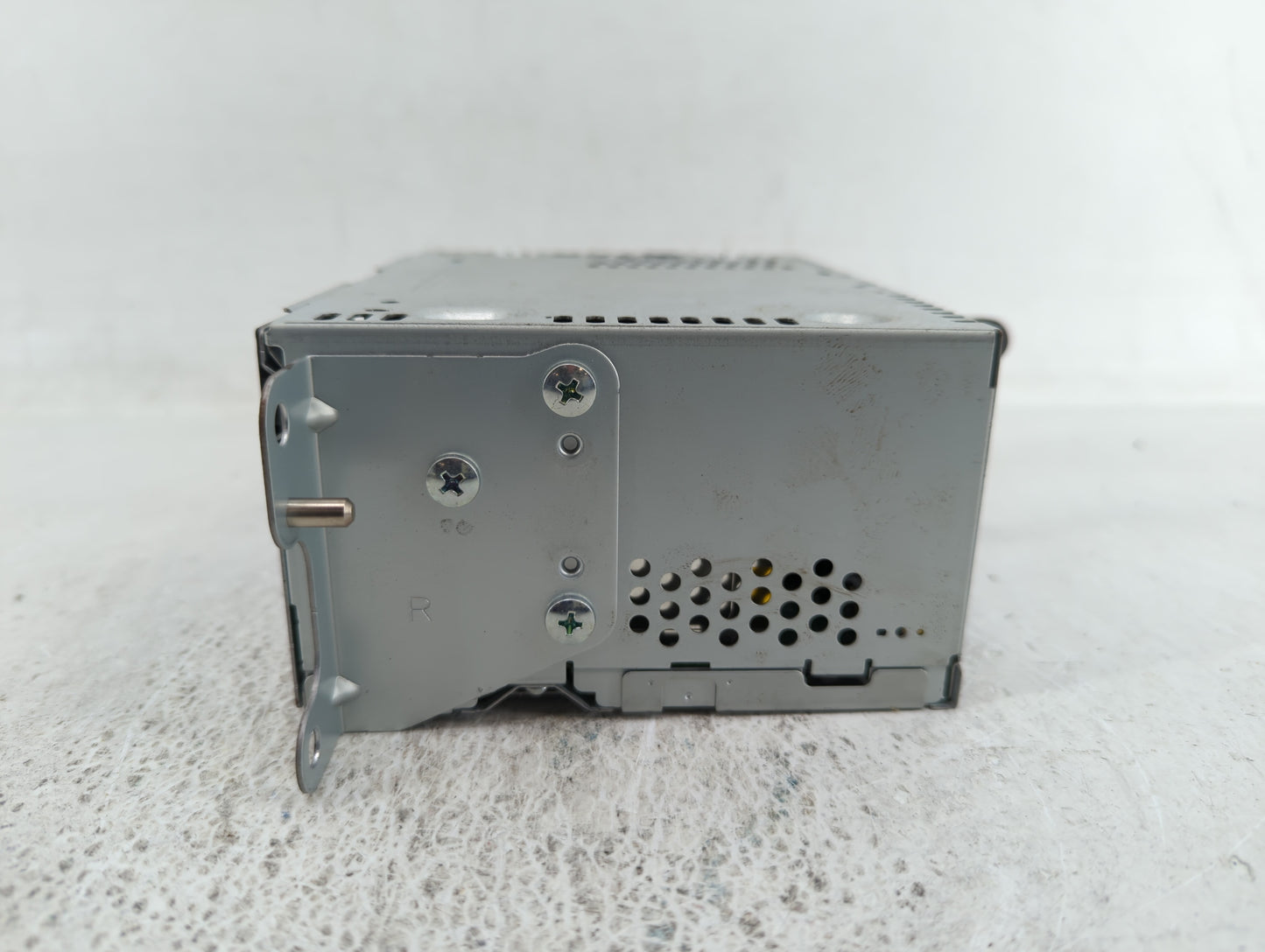 2013-2013 Ford Edge Am Fm Cd Player Radio Receiver - Oemusedautoparts1.com