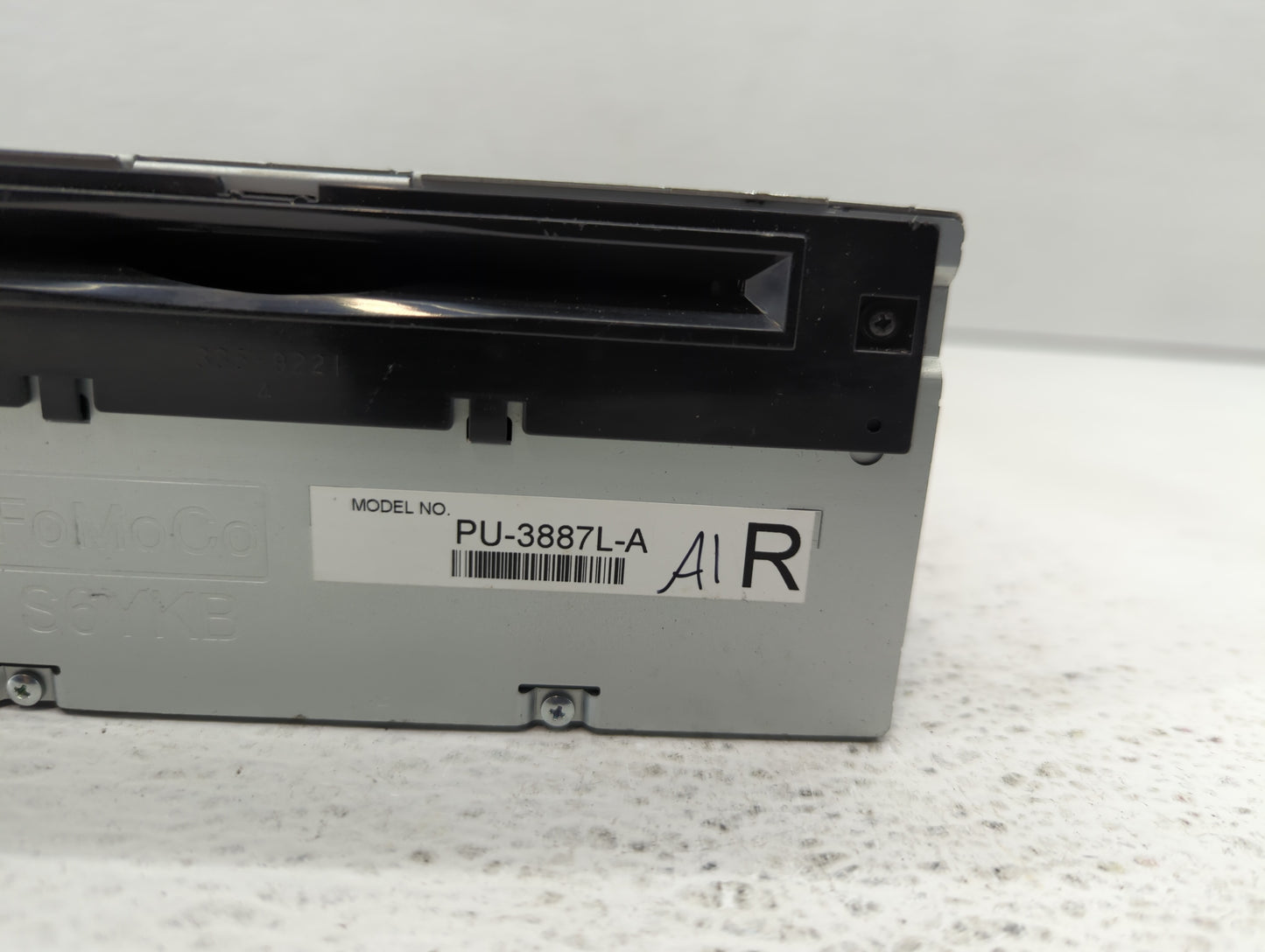 2013 Ford Edge Radio AM FM Cd Player Receiver Replacement P/N:DT4T-19C107-FA Fits OEM Used Auto Parts - Oemusedautoparts1.co