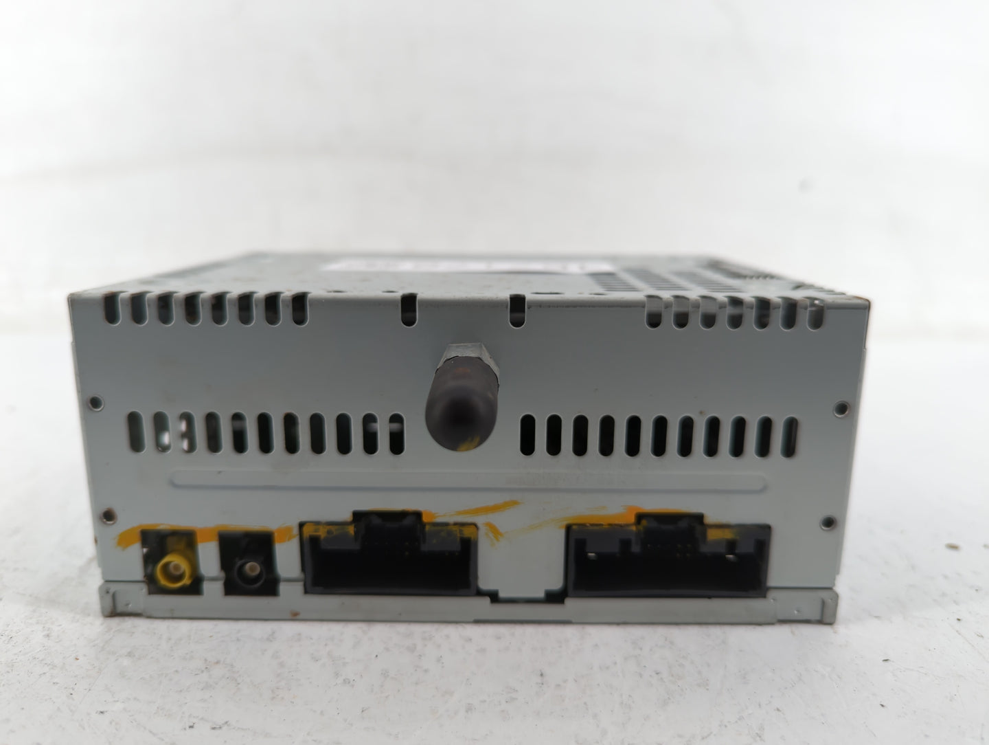2013 Ford Edge Radio AM FM Cd Player Receiver Replacement P/N:DT4T-19C107-FA Fits OEM Used Auto Parts - Oemusedautoparts1.co