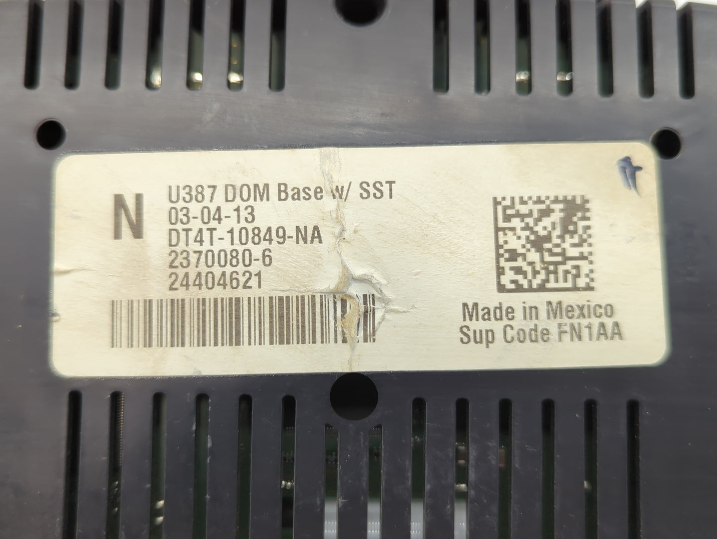 2013 Ford Edge Instrument Cluster Speedometer Gauges P/N:DT4T-10849-NA DT4T-10849-NE Fits OEM Used Auto Parts - Oemusedautop