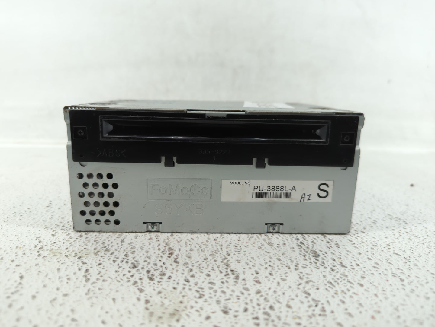 2013-2014 Ford Edge Radio AM FM Cd Player Receiver Replacement Fits Fits 2013 2014 OEM Used Auto Parts - Oemusedautoparts1.c