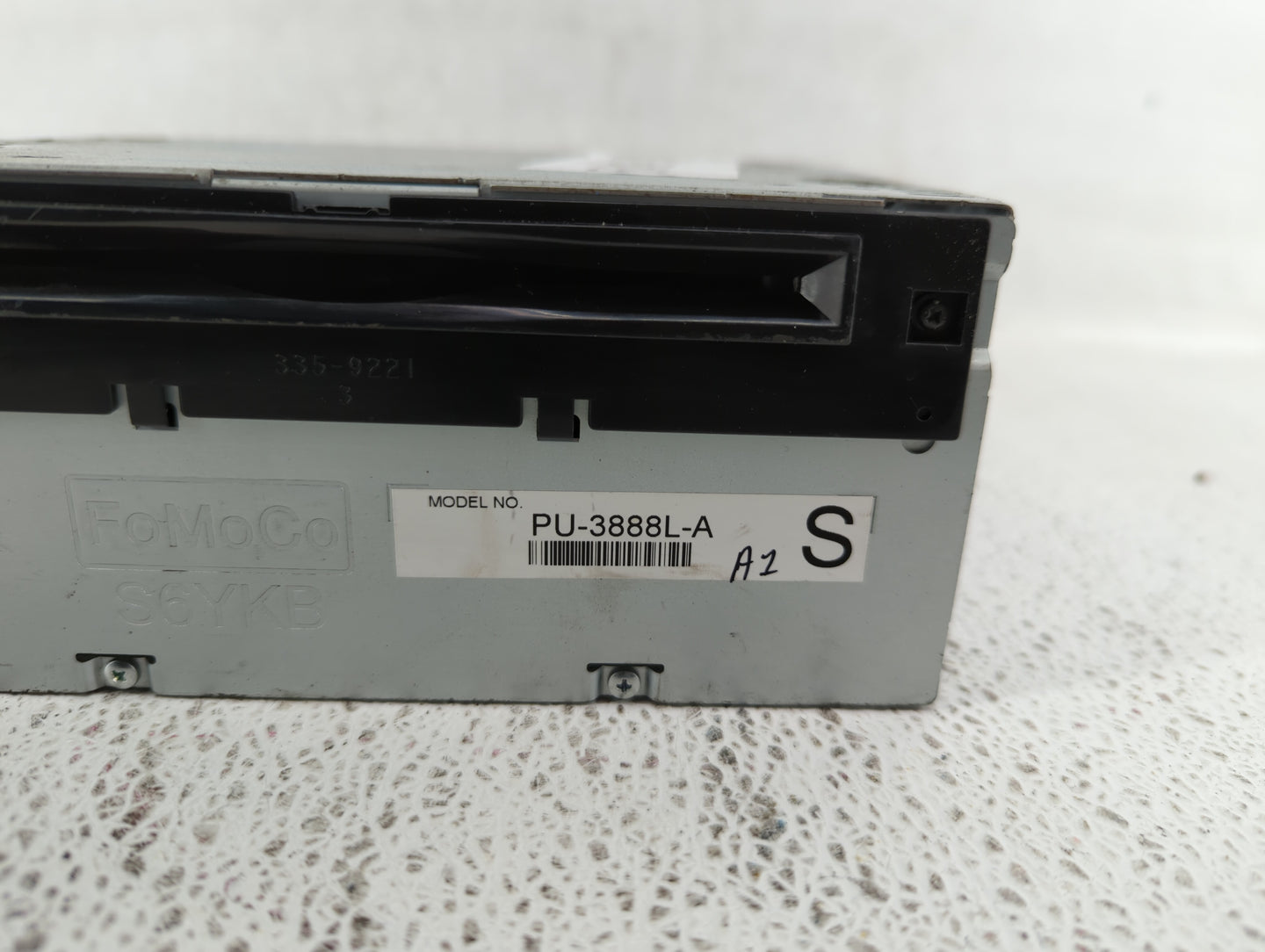 2013-2014 Ford Edge Radio AM FM Cd Player Receiver Replacement Fits Fits 2013 2014 OEM Used Auto Parts - Oemusedautoparts1.c