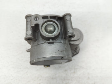 2011-2018 Ford Edge Throttle Body P/N:AT4E-9F991-EL Fits Fits 2011 2012 2013 2014 2015 2016 2017 2018 2019 OEM Used Auto Parts