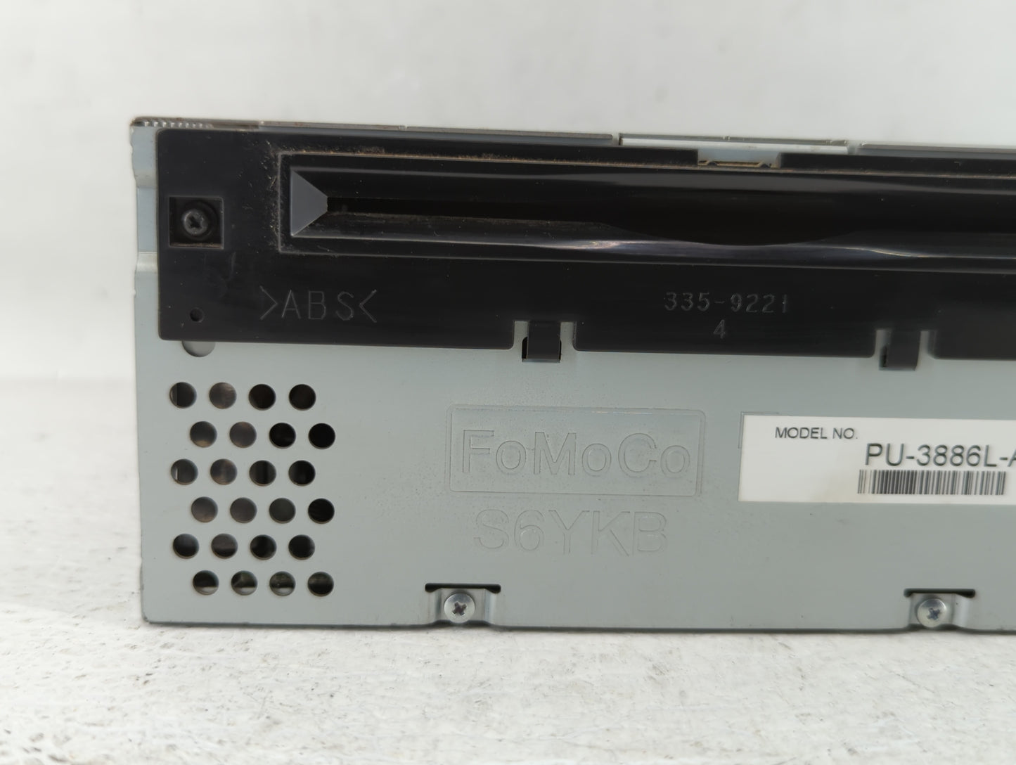 2013-2013 Ford Edge Am Fm Cd Player Radio Receiver - Oemusedautoparts1.com