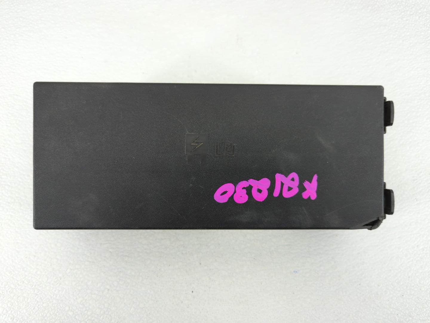 2012-2014 Ford Edge Fusebox Fuse Box Panel Relay Module P/N:BT4T-14A003-AA Fits Fits 2012 2013 2014 2015 OEM Used Auto Parts