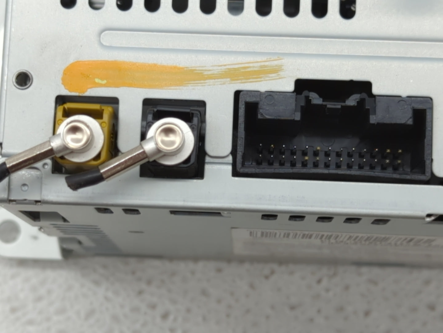 2013-2013 Ford Edge Am Fm Cd Player Radio Receiver - Oemusedautoparts1.com