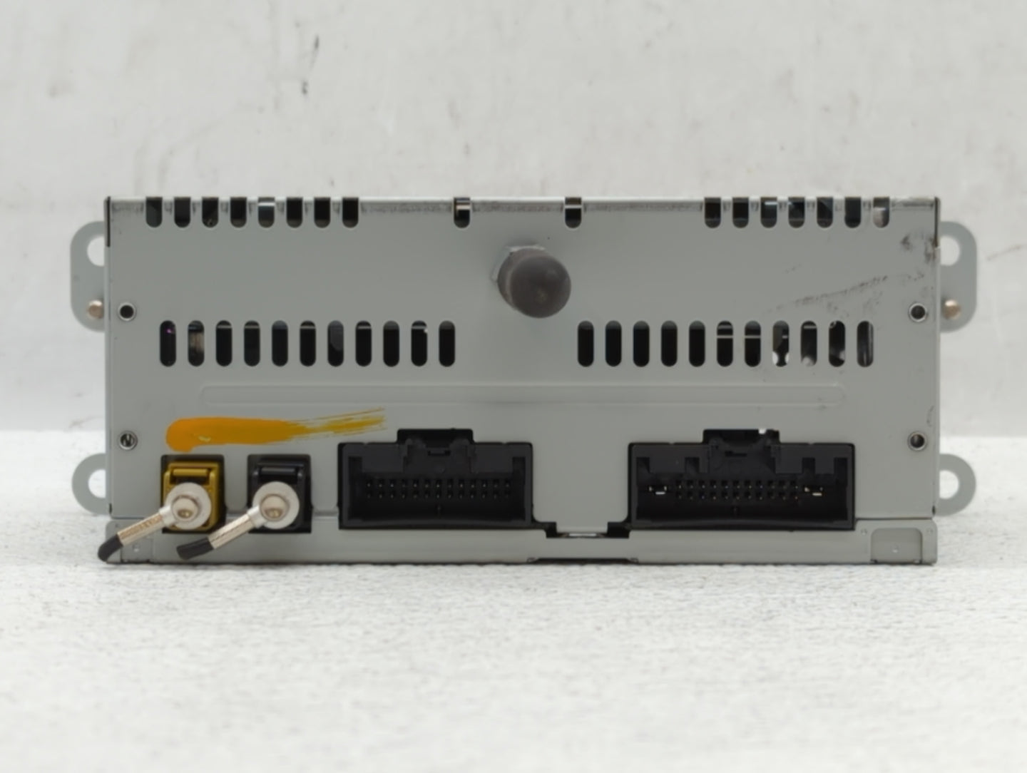 2013-2013 Ford Edge Am Fm Cd Player Radio Receiver - Oemusedautoparts1.com