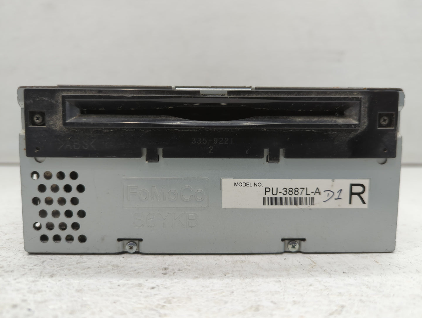 2013 Ford Edge Radio AM FM Cd Player Receiver Replacement P/N:DT4T-19C107-FA Fits OEM Used Auto Parts - Oemusedautoparts1.co