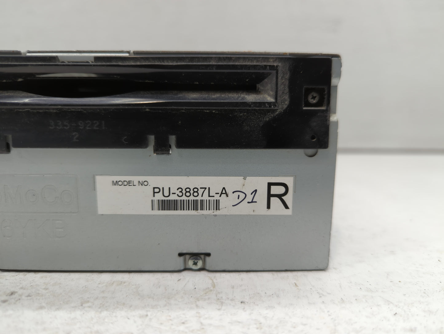 2013 Ford Edge Radio AM FM Cd Player Receiver Replacement P/N:DT4T-19C107-FA Fits OEM Used Auto Parts - Oemusedautoparts1.co