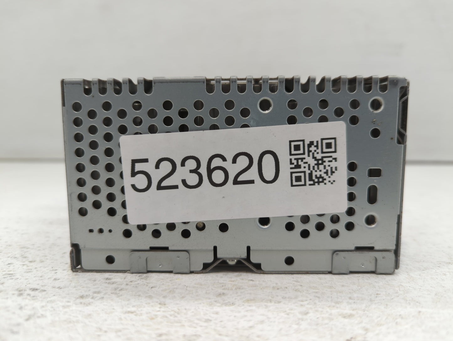 2013 Ford Edge Radio AM FM Cd Player Receiver Replacement P/N:DT4T-19C107-FA Fits OEM Used Auto Parts - Oemusedautoparts1.co