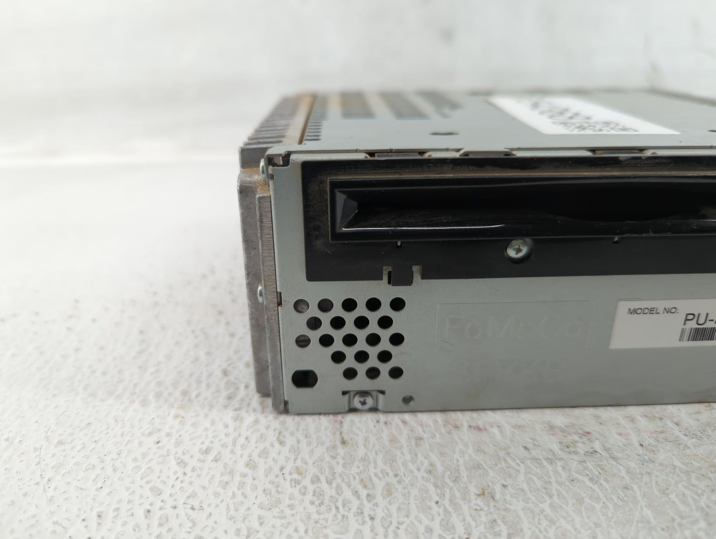 2013 Ford Edge Radio AM FM Cd Player Receiver Replacement P/N:DT4T-19C107-CA Fits OEM Used Auto Parts - Oemusedautoparts1.co