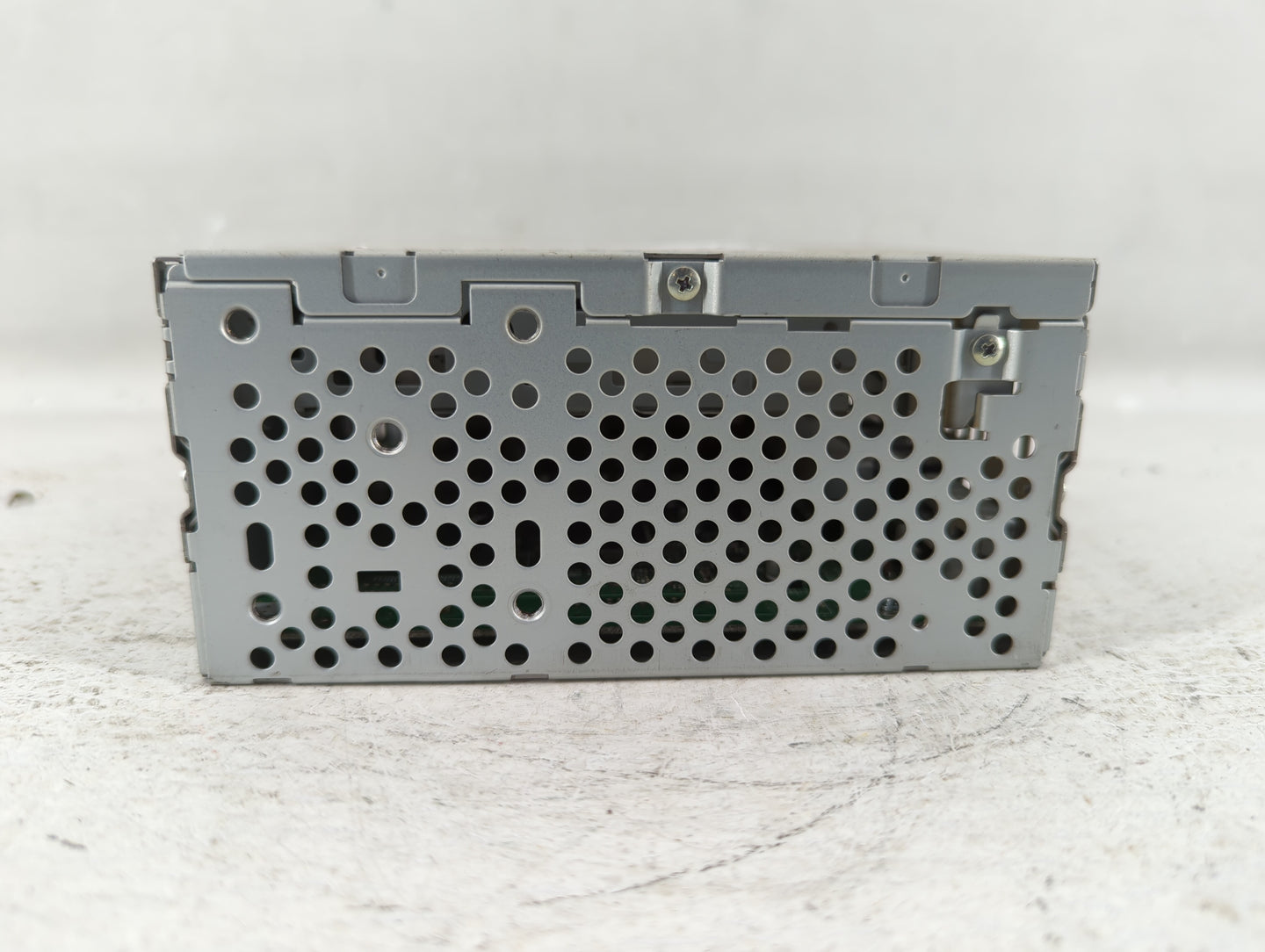 2013-2013 Ford Edge Am Fm Cd Player Radio Receiver - Oemusedautoparts1.com