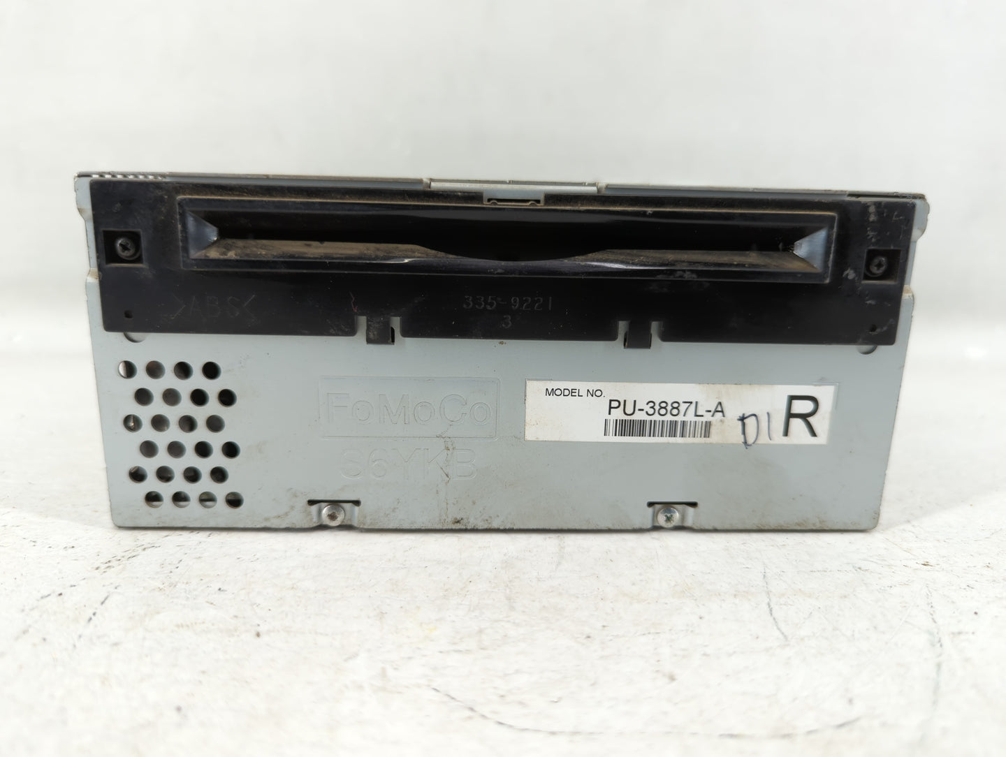 2013-2013 Ford Edge Am Fm Cd Player Radio Receiver - Oemusedautoparts1.com