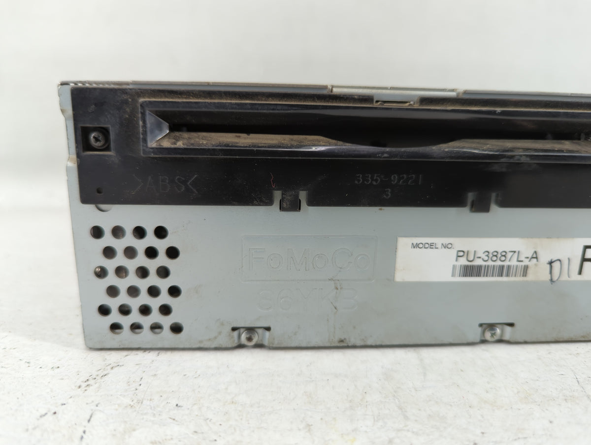 2013-2013 Ford Edge Am Fm Cd Player Radio Receiver 554612 - Oemusedautoparts1.com