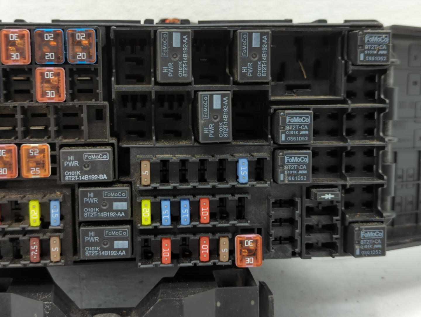 2012-2014 Ford Edge Fusebox Fuse Box Panel Relay Module P/N:CT4T-14290-LF CT4T-14290-HF, BT4T-14A003-AA Fits Fits 2012 2013 