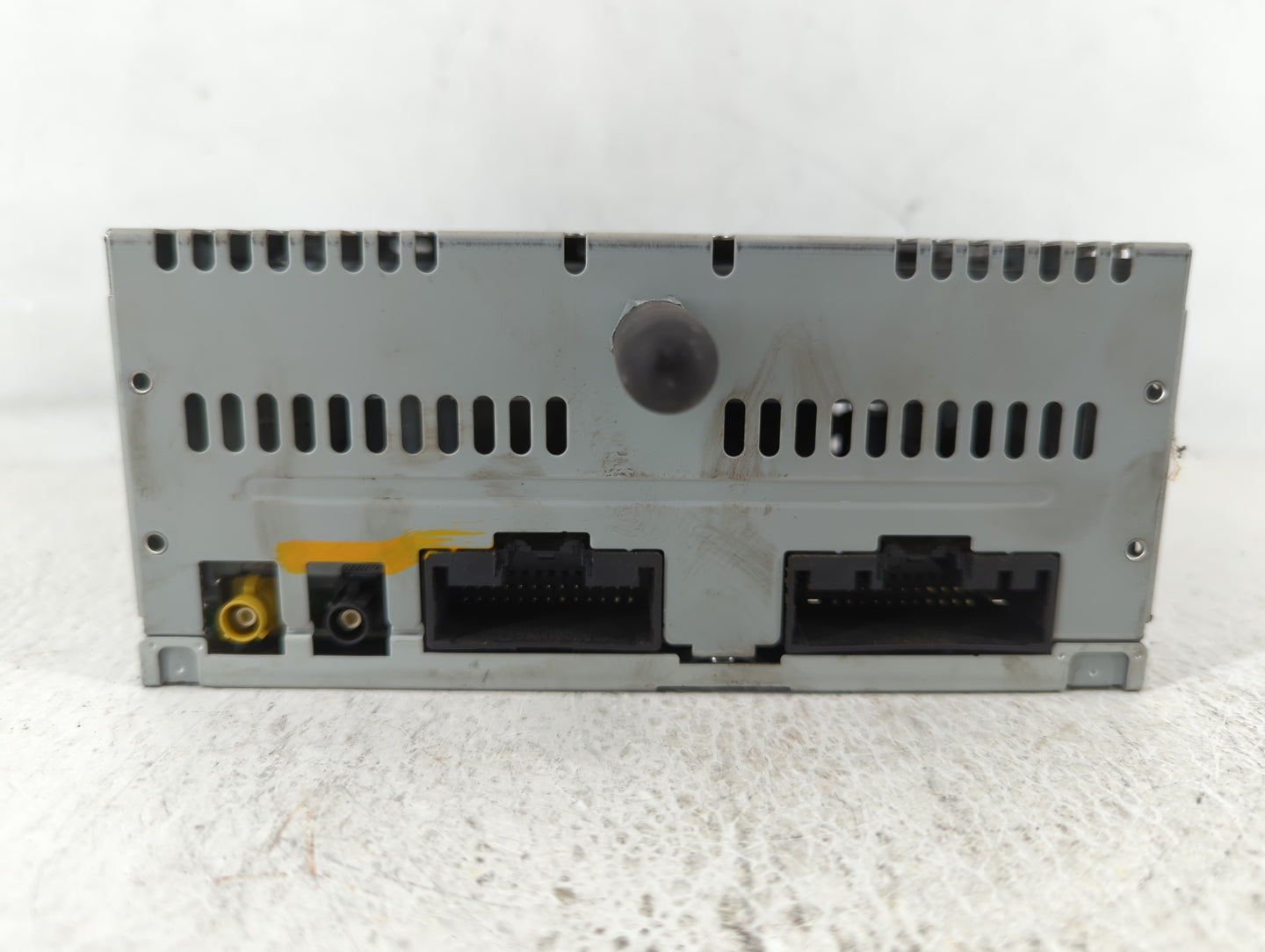 2013 Ford Edge Radio AM FM Cd Player Receiver Replacement P/N:DT4T-19C107-FA Fits OEM Used Auto Parts - Oemusedautoparts1.co
