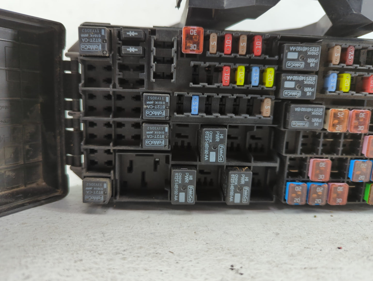 2012-2014 Ford Edge Fusebox Fuse Box Panel Relay Module P/N:CT4T-14290-BK Fits Fits 2012 2013 2014 OEM Used Auto Parts - Oem
