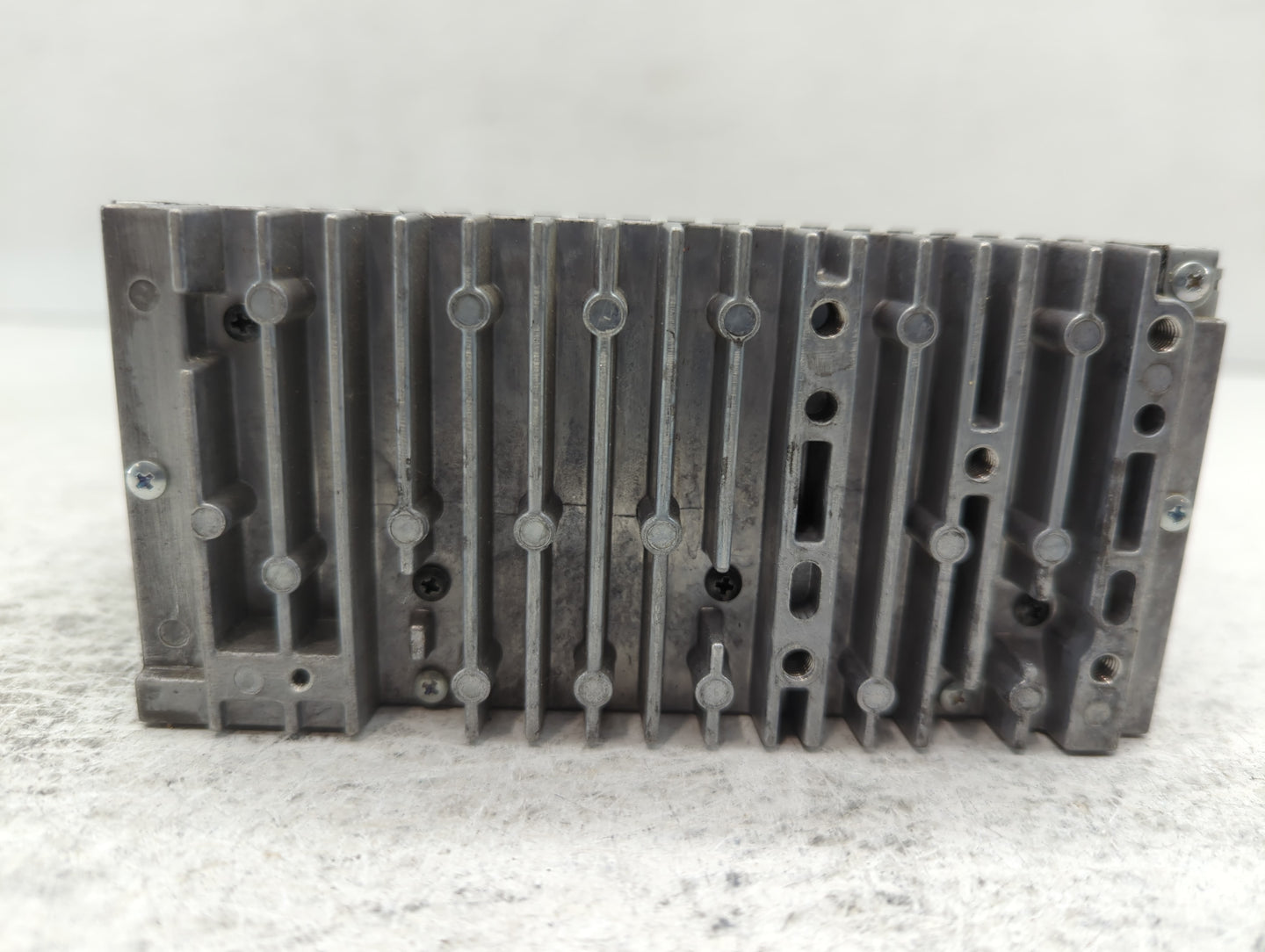 2013-2013 Ford Edge Am Fm Cd Player Radio Receiver - Oemusedautoparts1.com