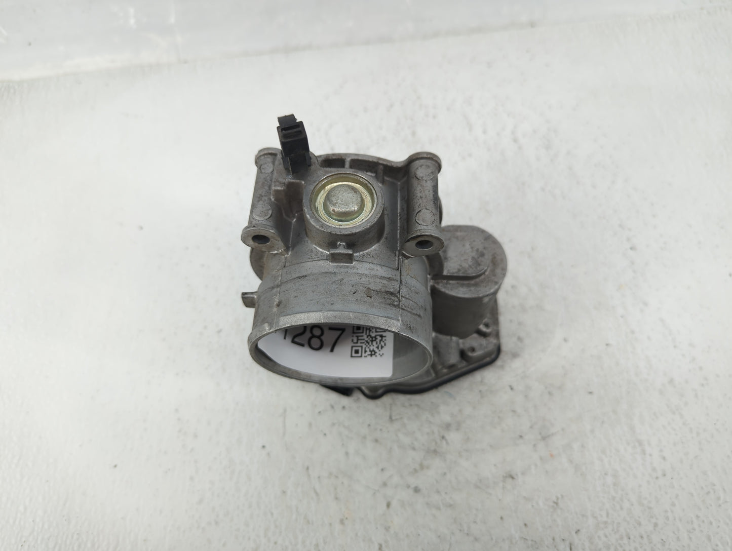 2011-2018 Ford Edge Throttle Body P/N:AT4E-ED Fits Fits 2011 2012 2013 2014 2015 2016 2017 2018 2019 OEM Used Auto Parts - O
