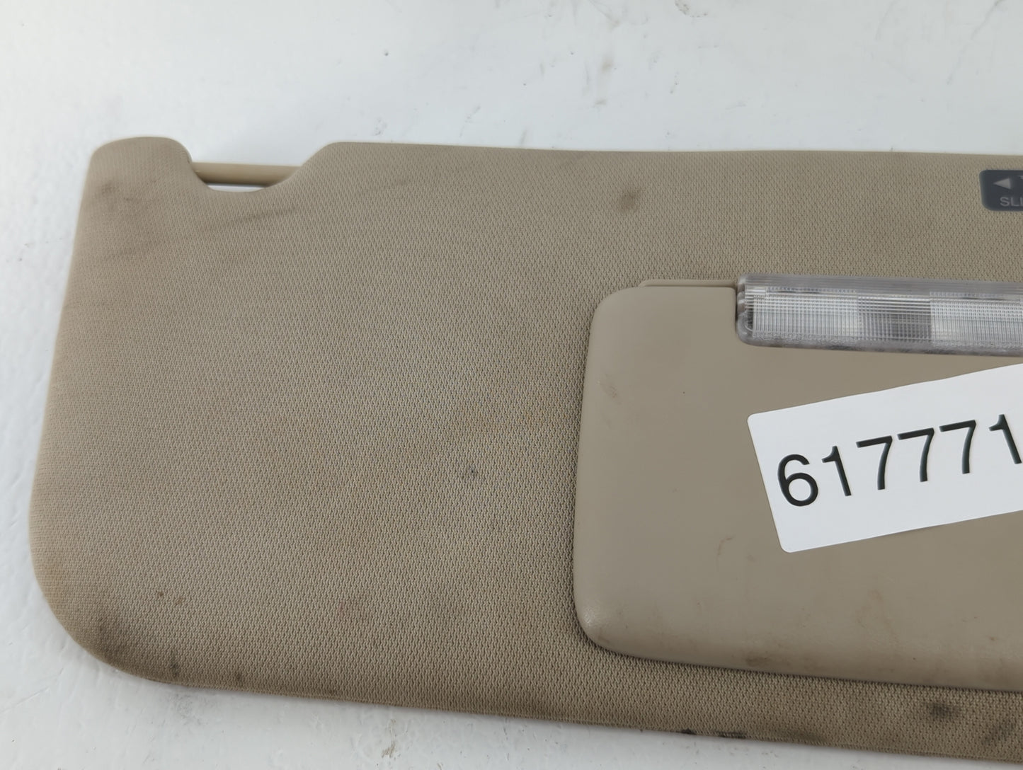 2011-2014 Ford Edge Sun Visor Shade Replacement Passenger Right Mirror Fits Fits 2011 2012 2013 2014 2015 OEM Used Auto Part