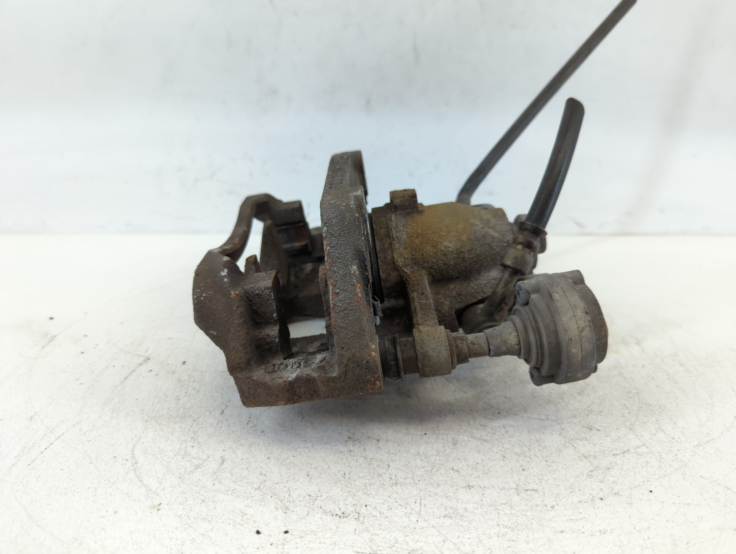 2011-2014 Ford Edge Rear Passenger Right Brake Caliper - Oemusedautoparts1.com