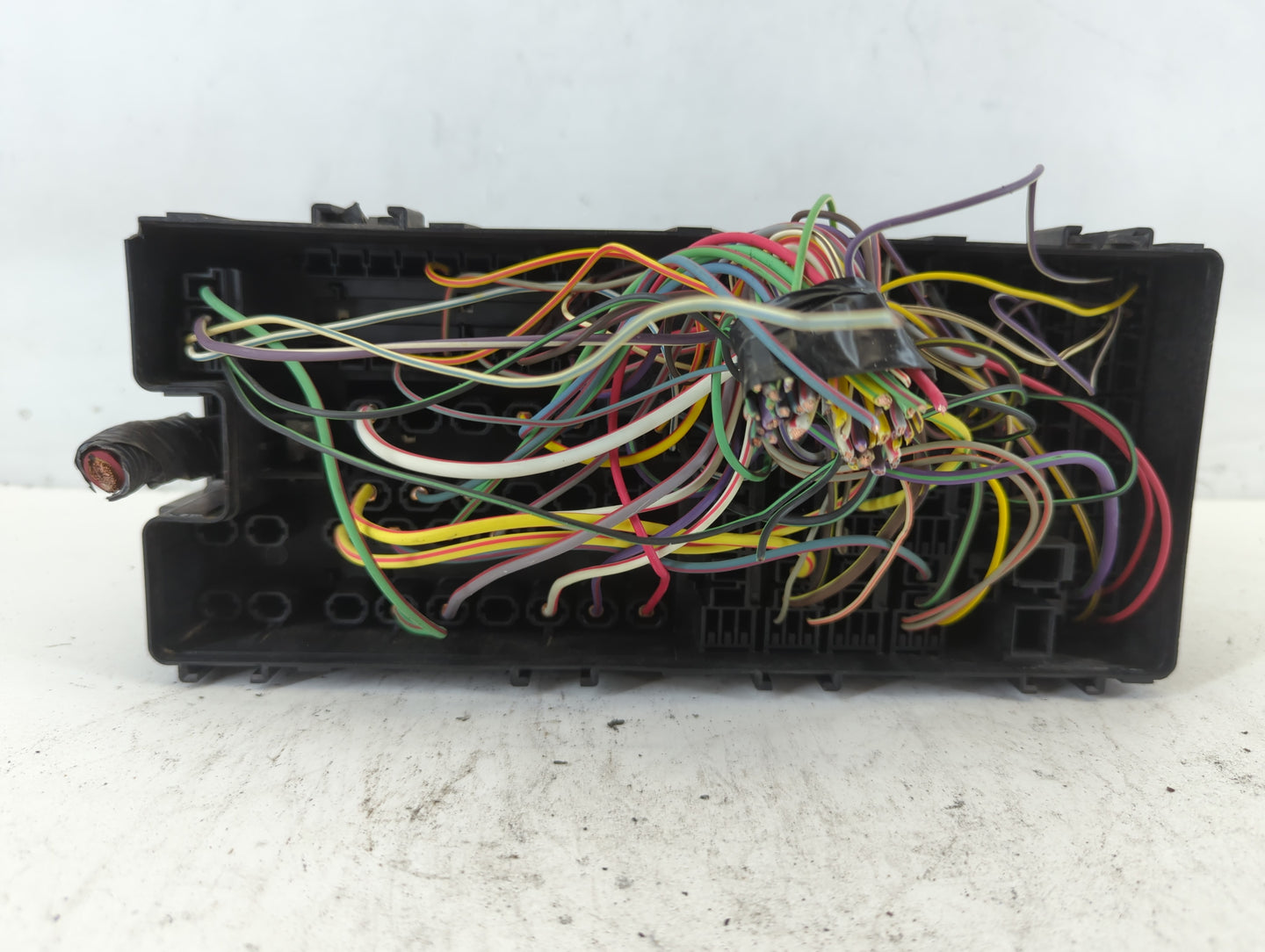 2012-2014 Ford Edge Fusebox Fuse Box Panel Relay Module P/N:BT4T-14A003-AA Fits Fits 2012 2013 2014 OEM Used Auto Parts - Oe