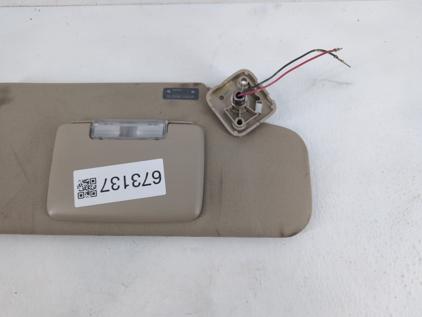 2011-2014 Ford Edge Sun Visor Shade Replacement Passenger Right Mirror Fits Fits 2011 2012 2013 2014 2015 OEM Used Auto Part