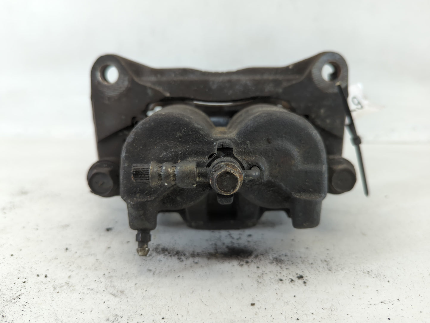 2011-2014 Ford Edge Front Driver Left Brake Caliper - Oemusedautoparts1.com