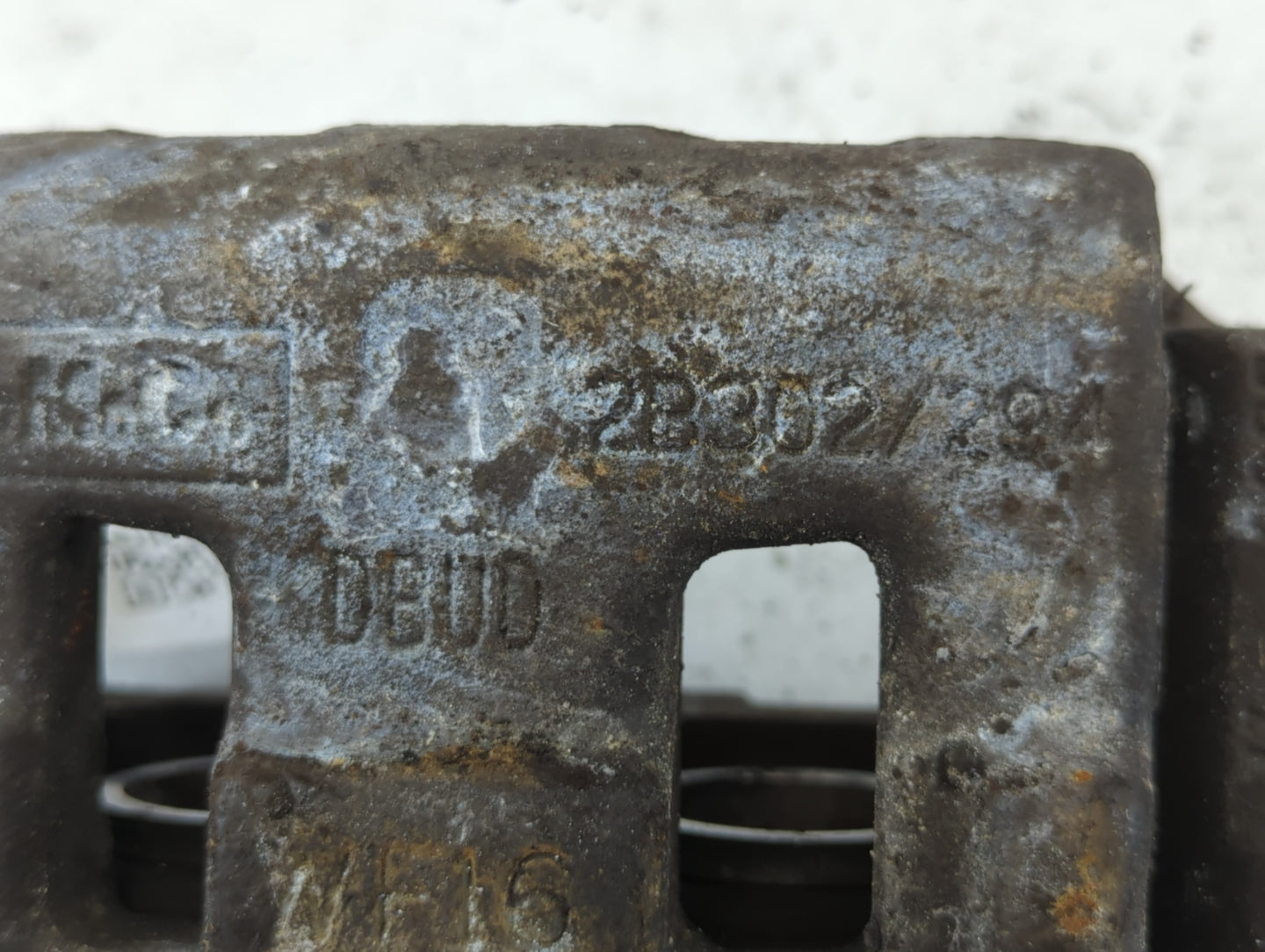 2011-2014 Ford Edge Front Driver Left Brake Caliper - Oemusedautoparts1.com