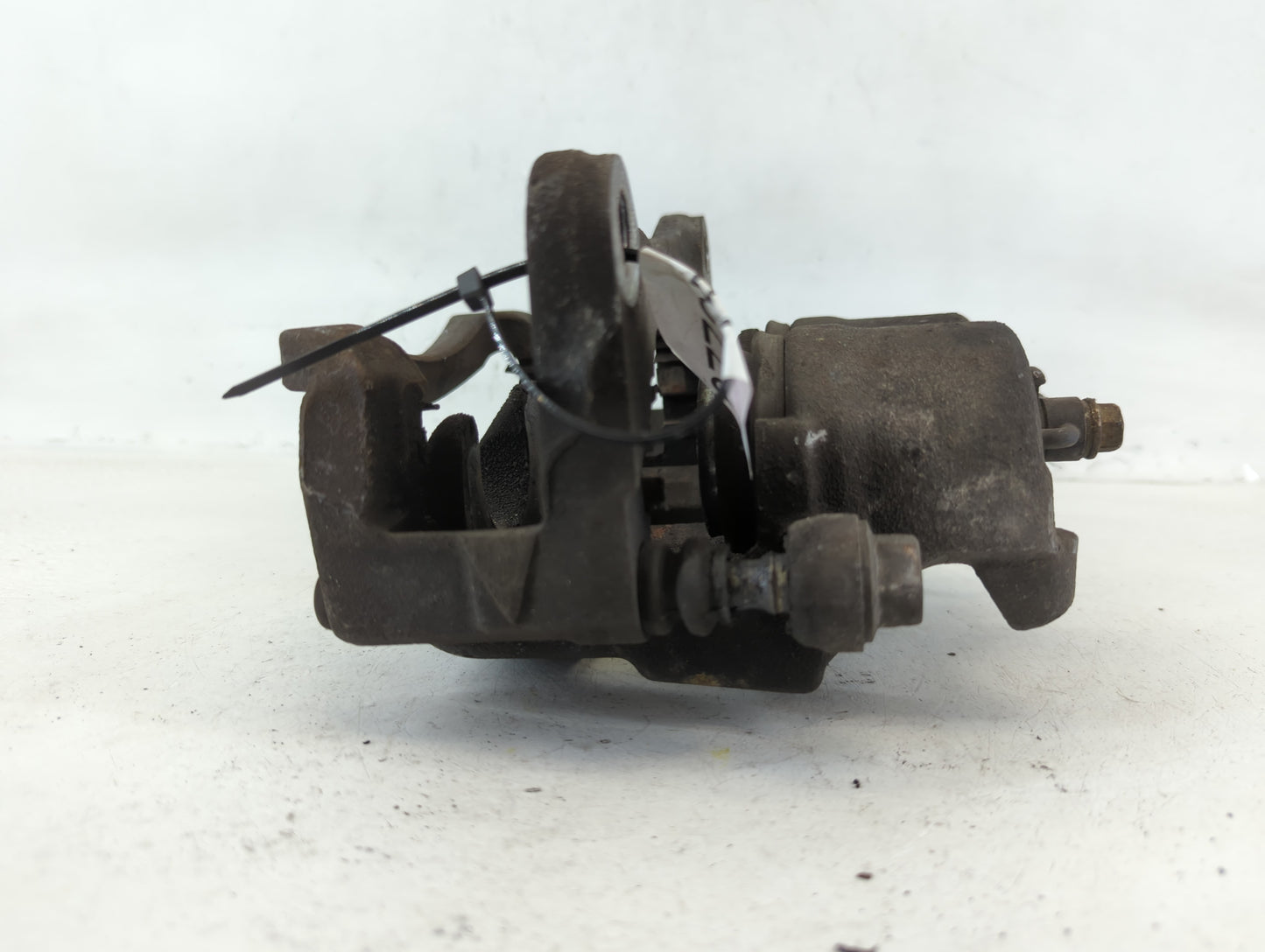 2011-2014 Ford Edge Rear Passenger Right Brake Caliper - Oemusedautoparts1.com