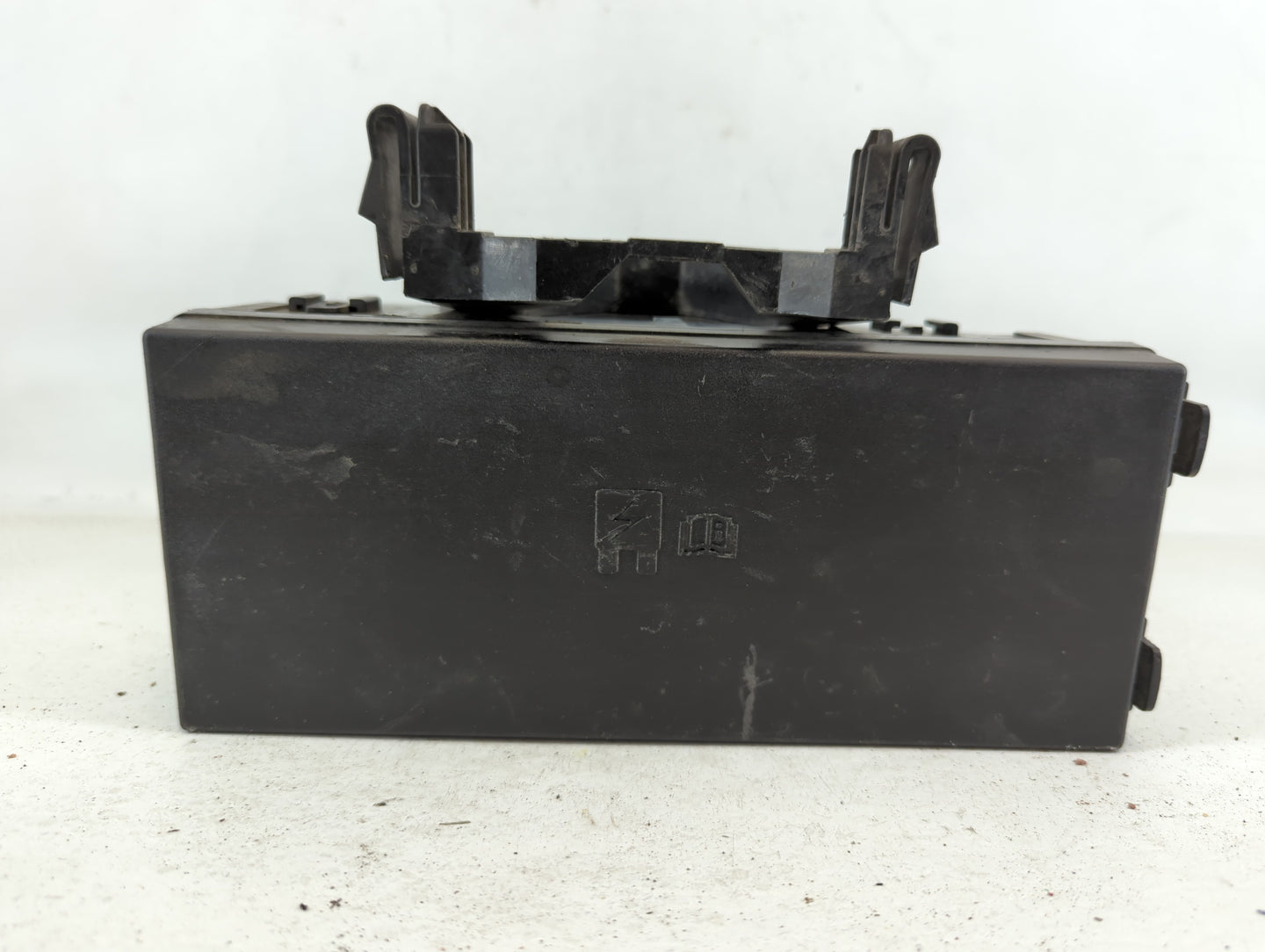 2012-2014 Ford Edge Fusebox Fuse Box Panel Relay Module P/N:CT4T-14290-GH Fits Fits 2012 2013 2014 OEM Used Auto Parts - Oem