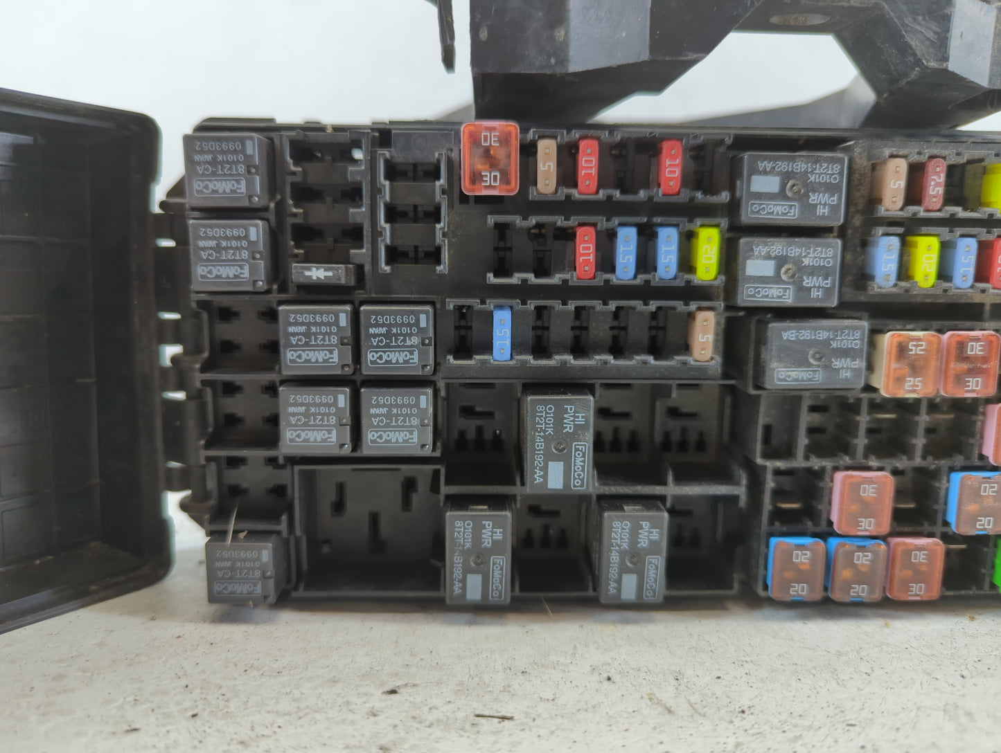 2012-2014 Ford Edge Fusebox Fuse Box Panel Relay Module P/N:CT4T-14290-GH Fits Fits 2012 2013 2014 OEM Used Auto Parts - Oem