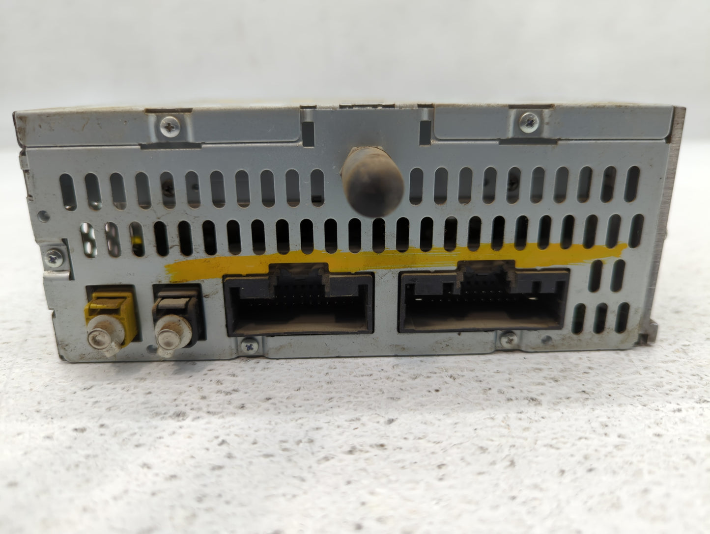 2013-2013 Ford Edge Am Fm Cd Player Radio Receiver - Oemusedautoparts1.com