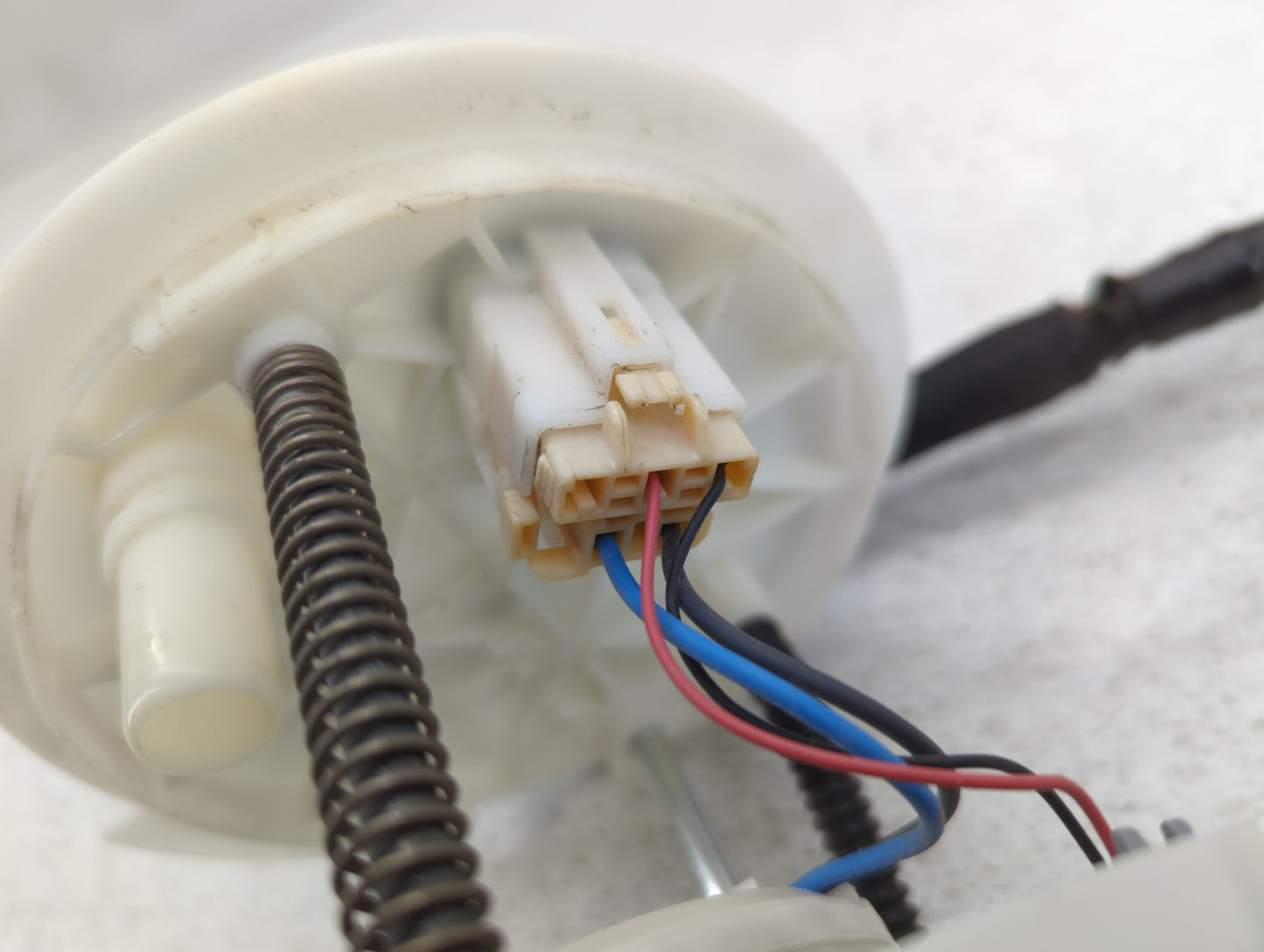 2011-2014 Ford Edge Electrical Gas Fuel Pump Assembly - Oemusedautoparts1.com