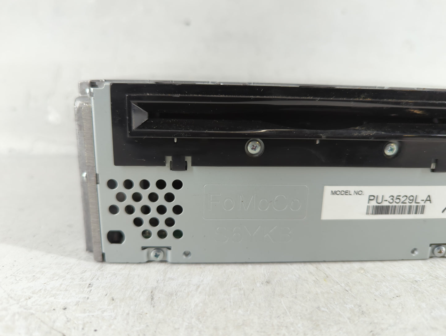 2013 Ford Edge Radio AM FM Cd Player Receiver Replacement P/N:DT4T-19C107-CB Fits OEM Used Auto Parts - Oemusedautoparts1.co