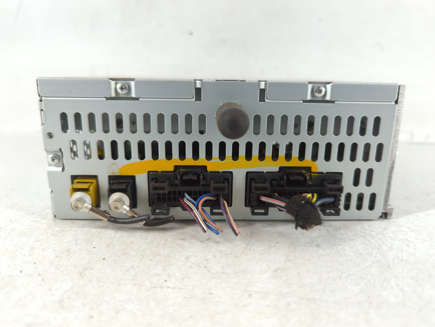 2013 Ford Edge Radio AM FM Cd Player Receiver Replacement P/N:DT4T-19C107-CB Fits OEM Used Auto Parts - Oemusedautoparts1.co