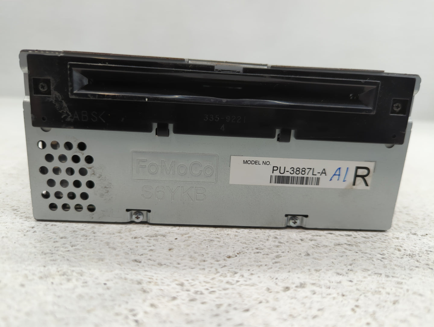 2013-2013 Ford Edge Am Fm Cd Player Radio Receiver - Oemusedautoparts1.com