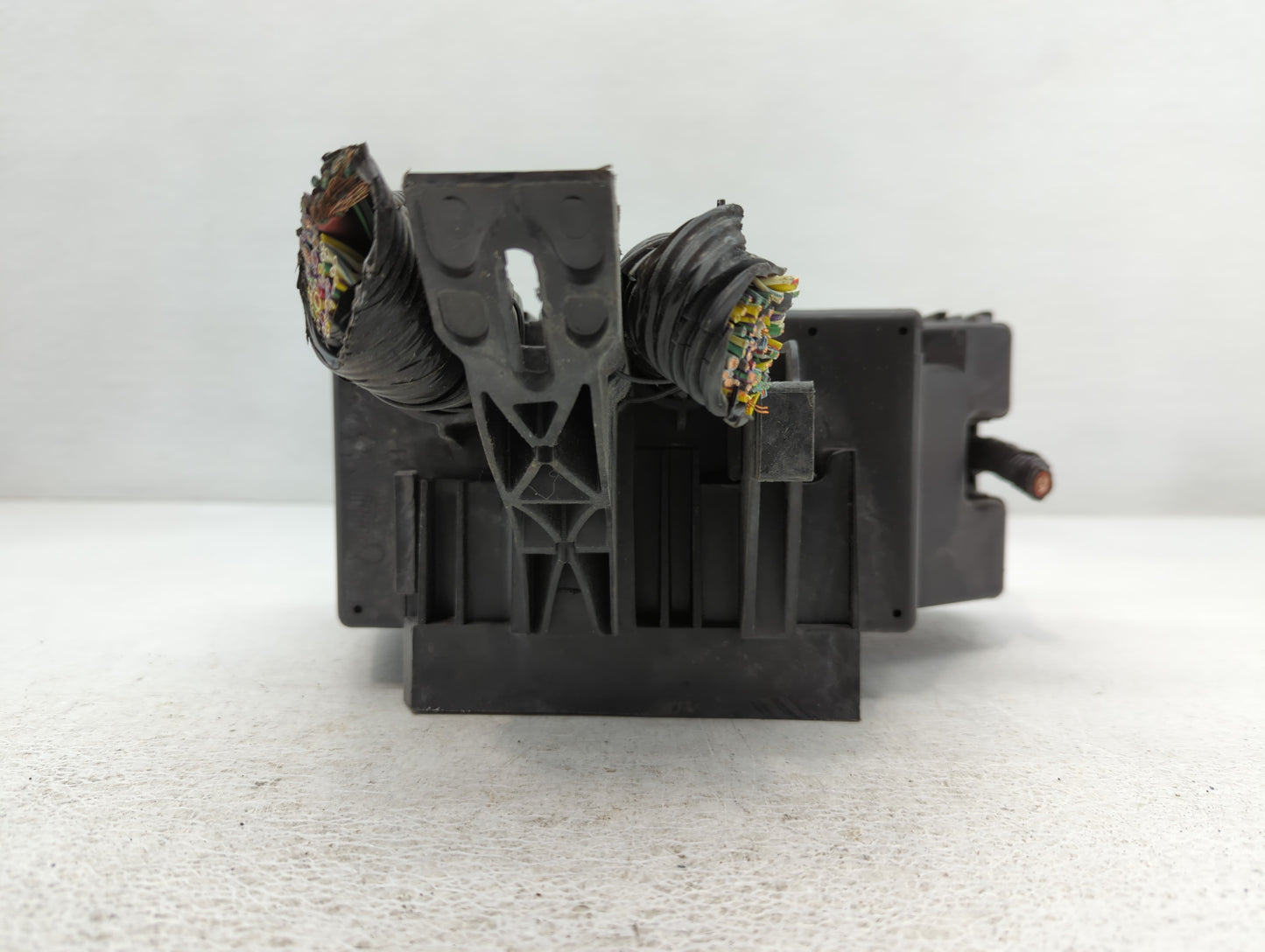 2012-2014 Ford Edge Fusebox Fuse Box Panel Relay Module P/N:CT4T-14290-LF Fits Fits 2012 2013 2014 OEM Used Auto Parts - Oem