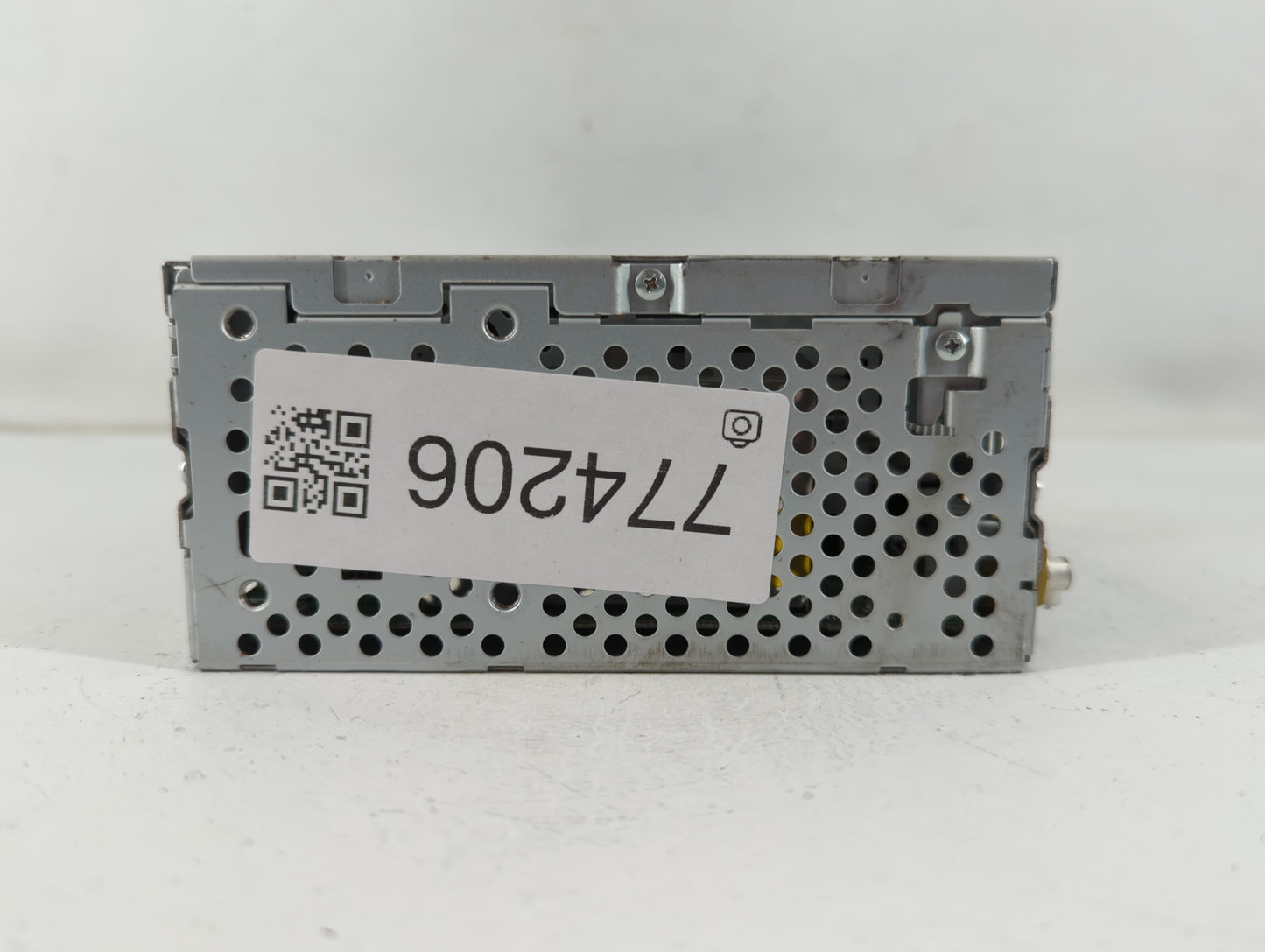 2013 Ford Edge Radio AM FM Cd Player Receiver Replacement P/N:DT4T-19C107-CB Fits OEM Used Auto Parts - Oemusedautoparts1.co
