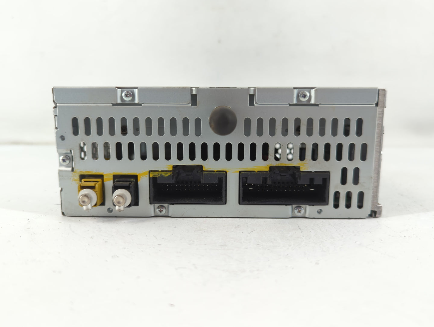 2013 Ford Edge Radio AM FM Cd Player Receiver Replacement P/N:DT4T-19C107-CB Fits OEM Used Auto Parts - Oemusedautoparts1.co